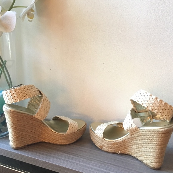 BCBG Leather espadrille wedges Sz 6 - Picture 6 of 8